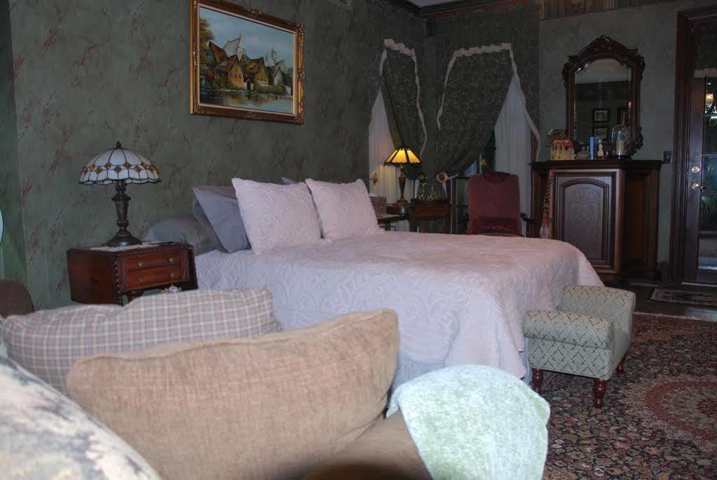 A Walk In The Woods Bed And Breakfast Southold Luaran gambar