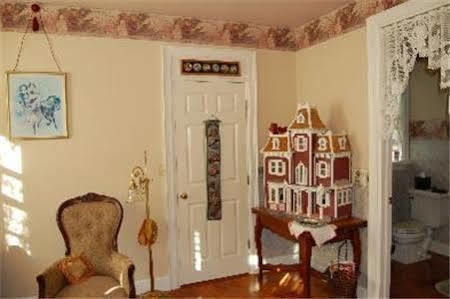 A Walk In The Woods Bed And Breakfast Southold Luaran gambar