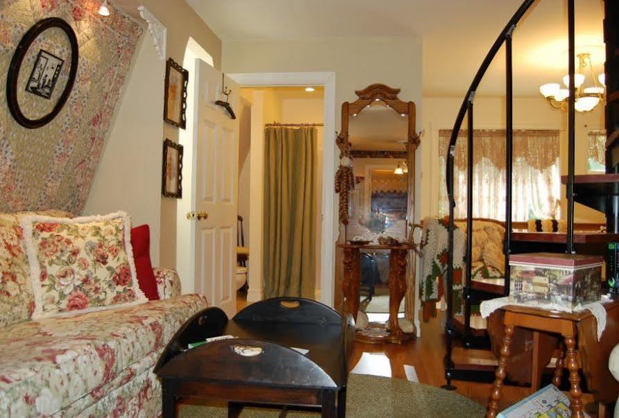 A Walk In The Woods Bed And Breakfast Southold Luaran gambar