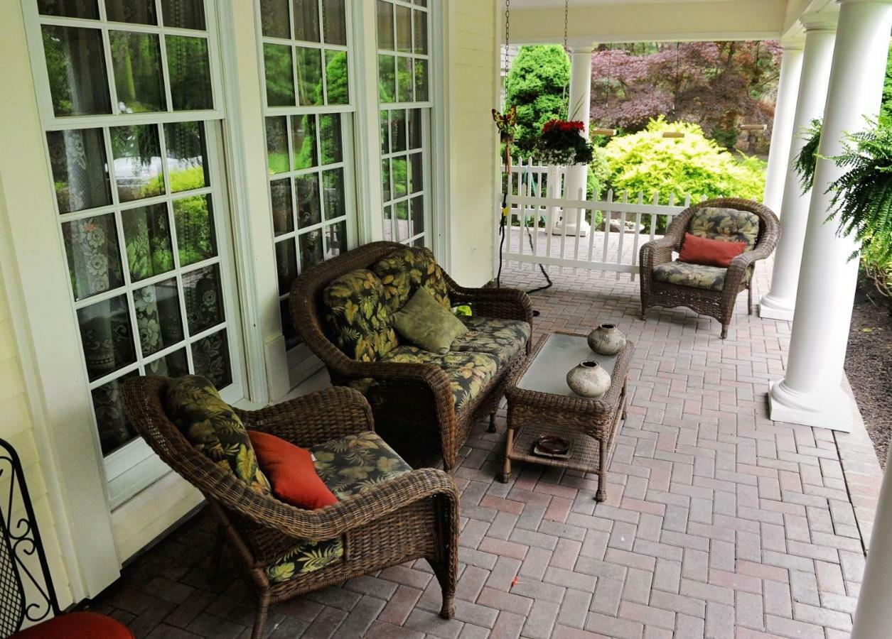 A Walk In The Woods Bed And Breakfast Southold Luaran gambar